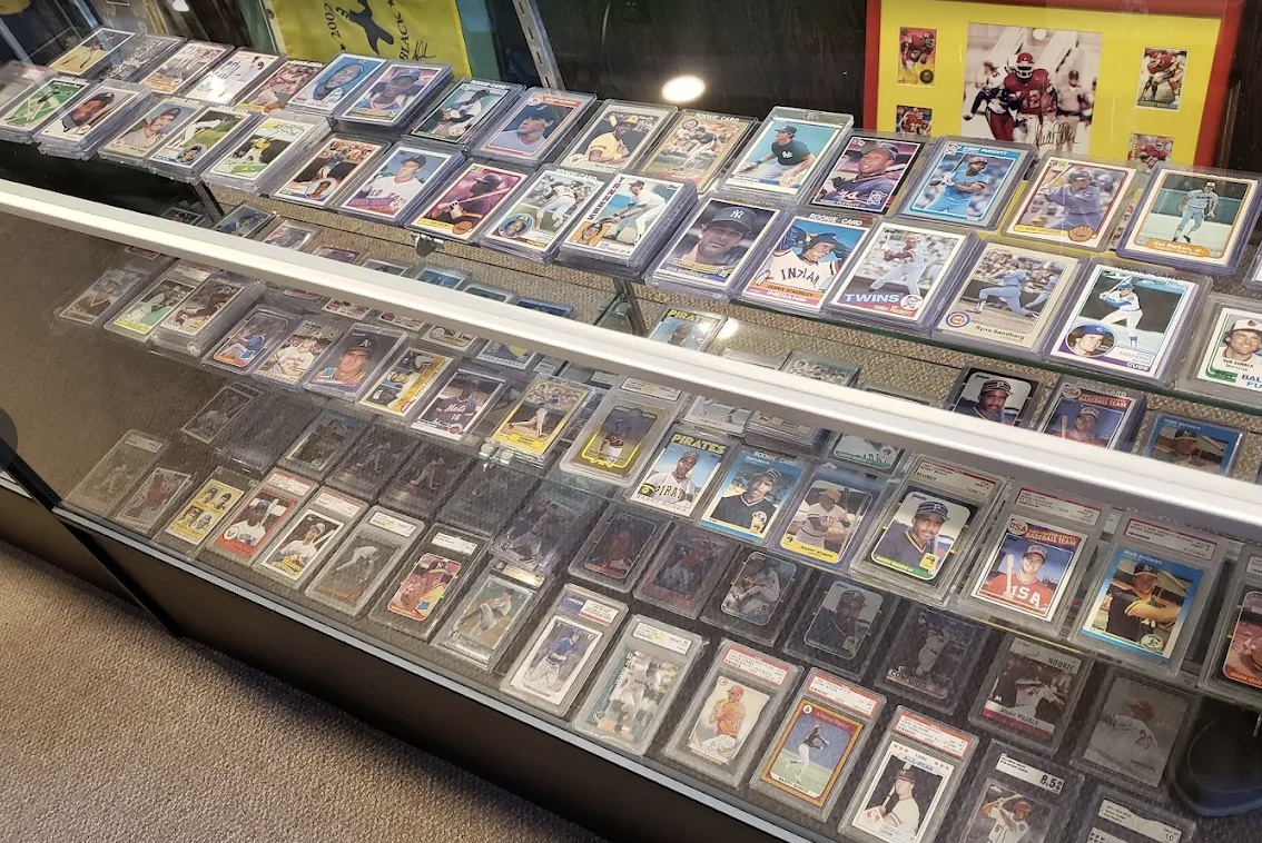 Bases Loaded Card Shop